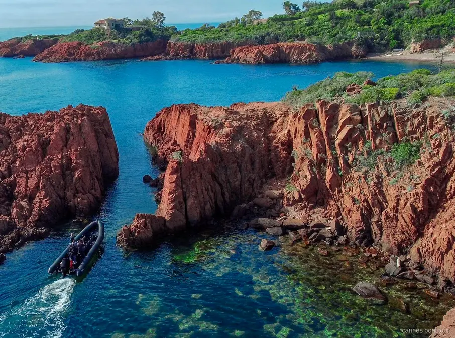 Small group boat departing Mandelieu-la-Napoule for the Esterel excursion